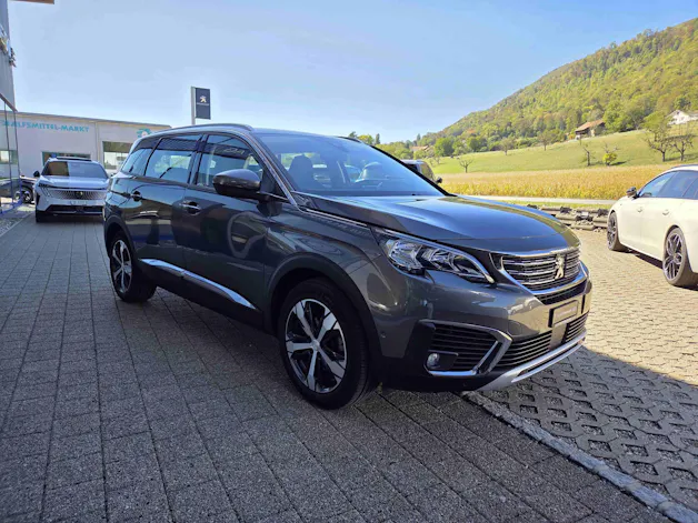 PEUGEOT 5008 1.5 BlueHDi Allure 7-Plätzer