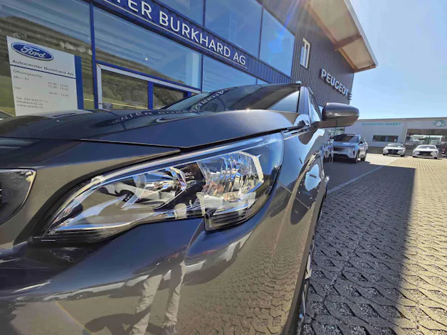 PEUGEOT 5008 1.5 BlueHDi Allure 7-Plätzer