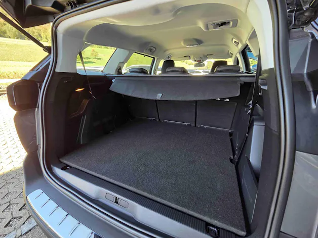 PEUGEOT 5008 1.5 BlueHDi Allure 7-Plätzer