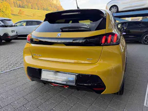 PEUGEOT 208 e-GT