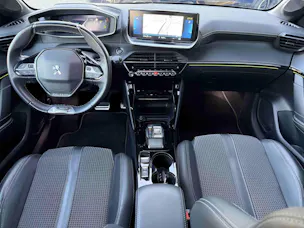 PEUGEOT 208 e-GT