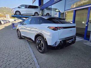 PEUGEOT 3008 e-GT