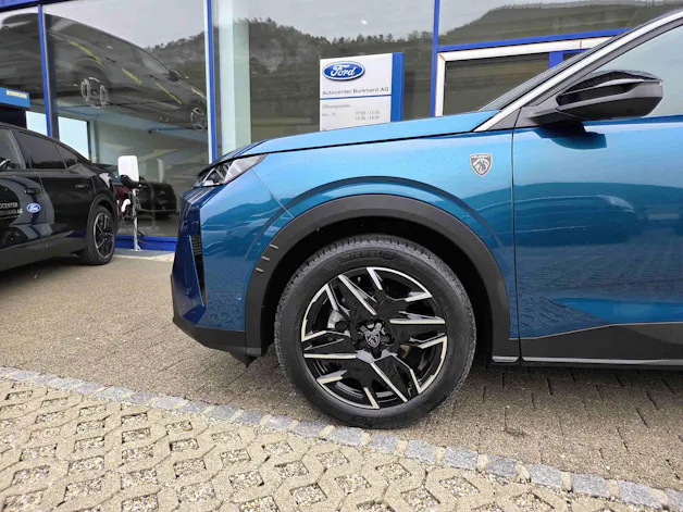PEUGEOT 3008 1.2 Hybrid GT