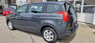 PEUGEOT 5008 1.2 PureTech Sensation