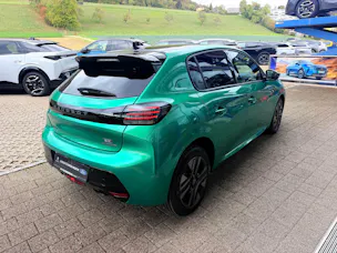 PEUGEOT 208 1.2 Hybrid Envy