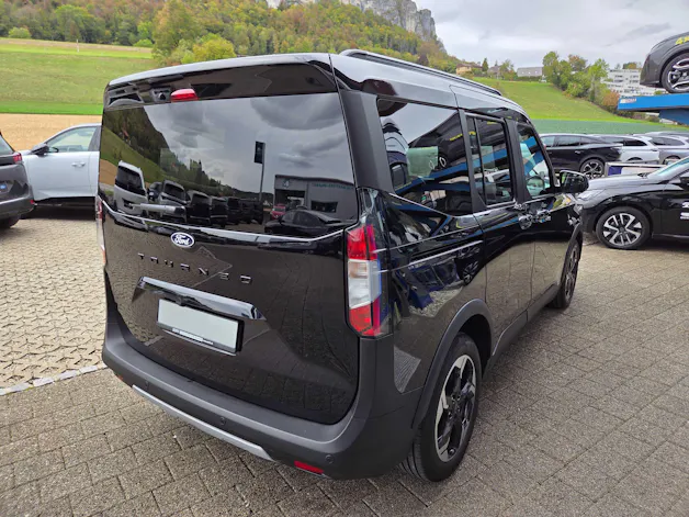 FORD Tourneo Courier 1.0 EcoBoost Active