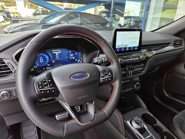 FORD Kuga 2.5 Hybrid ST-Line X 4x4