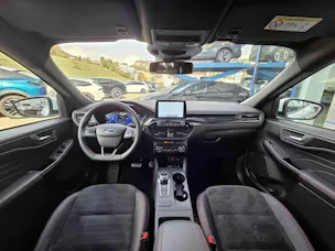 FORD Kuga 2.5 Hybrid ST-Line X 4x4