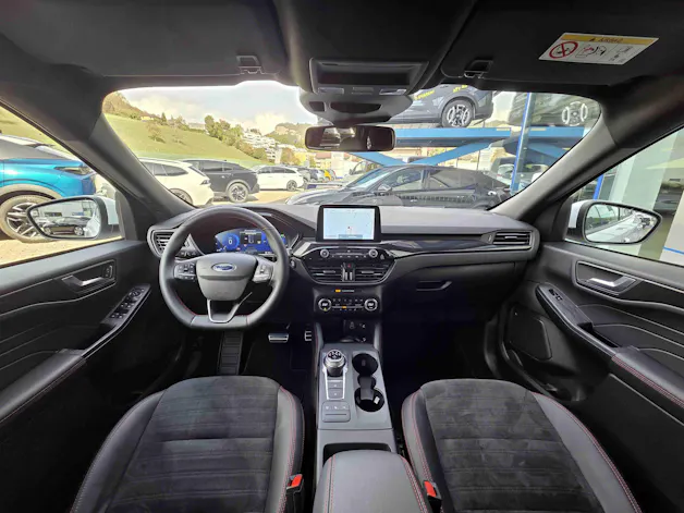 FORD Kuga 2.5 Hybrid ST-Line X 4x4