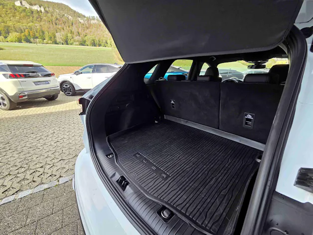FORD Kuga 2.5 Hybrid ST-Line X 4x4