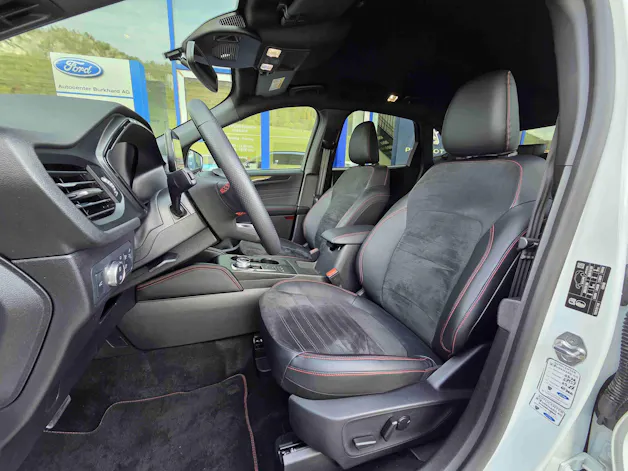 FORD Kuga 2.5 Hybrid ST-Line X 4x4