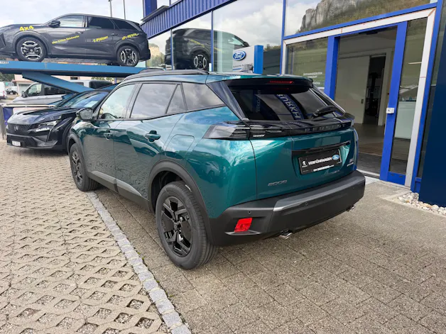 PEUGEOT 2008 1.2 Hybrid Envy