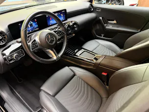 MERCEDES-BENZ A-Klasse W177 A 180 d Night Star