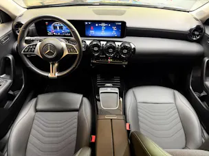 MERCEDES-BENZ A-Klasse W177 A 180 d Night Star