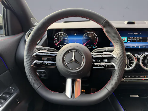 MERCEDES-BENZ GLA-Klasse H247 GLA 250 Swiss Star AMG Line 4matic