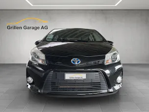 Toyota Yaris 1.5 VVT-i HSD Sol