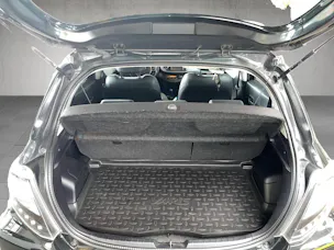 Toyota Yaris 1.5 VVT-i HSD Sol