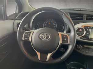 Toyota Yaris 1.5 VVT-i HSD Sol