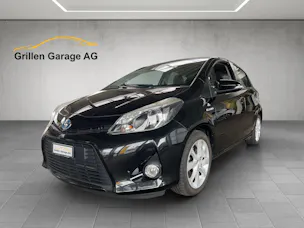 Toyota Yaris 1.5 VVT-i HSD Sol