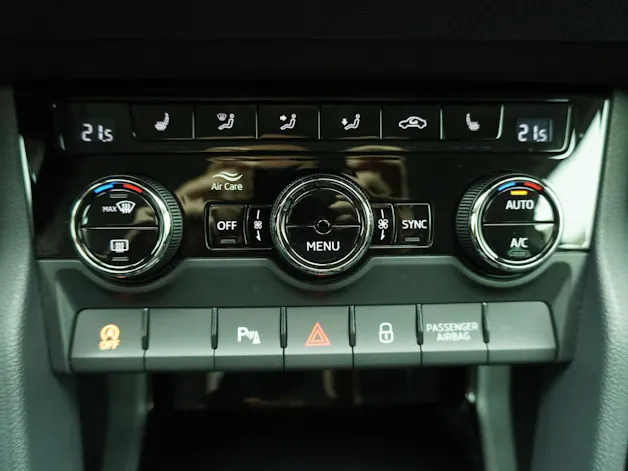 SKODA Karoq 1.5 TSI DSG Style