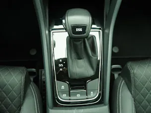 SKODA Karoq 1.5 TSI DSG Style