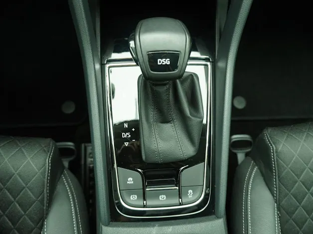 SKODA Karoq 1.5 TSI DSG Style