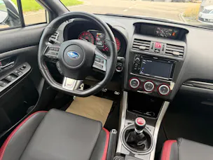 Subaru WRX STI 2.5 T Luxury