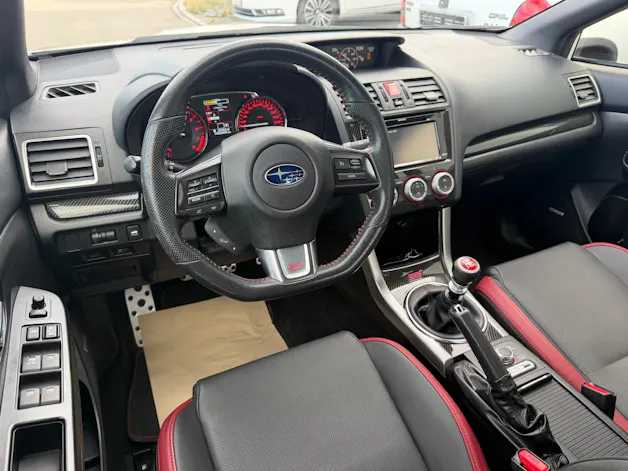 Subaru WRX STI 2.5 T Luxury