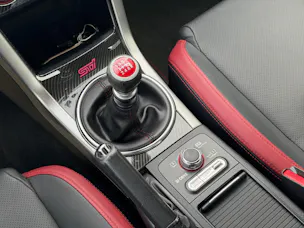 Subaru WRX STI 2.5 T Luxury