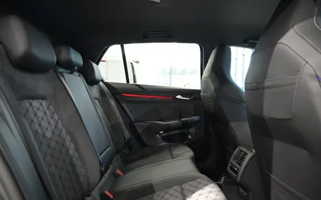VW Golf 2.0 TSI R-Line DSG 4 Motion
