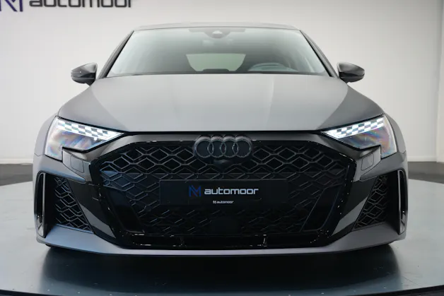 AUDI RS3 Sportback 2.5 TSI quattro S-tronic *Daytonagrau Polarmatt* *KW Gewindefahrwerk* *Carbon*