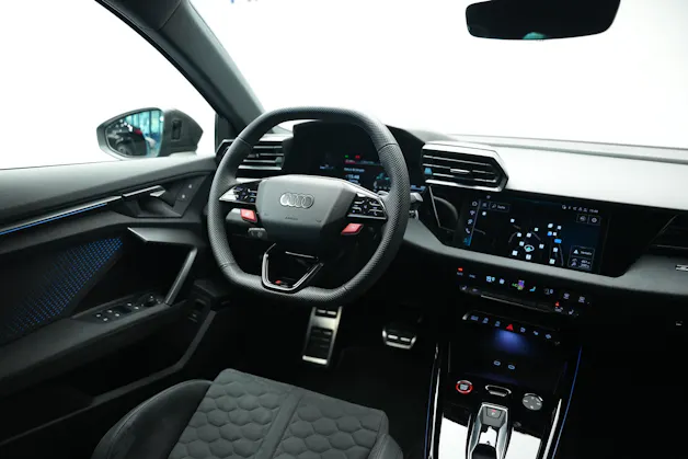 AUDI RS3 Sportback 2.5 TSI quattro S-tronic *Daytonagrau Polarmatt* *KW Gewindefahrwerk* *Carbon*