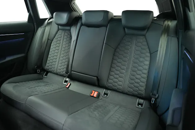 AUDI RS3 Sportback 2.5 TSI quattro S-tronic *Daytonagrau Polarmatt* *KW Gewindefahrwerk* *Carbon*