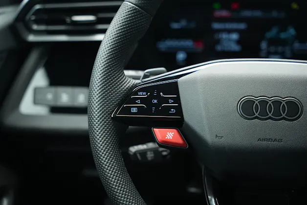 AUDI RS3 Sportback 2.5 TSI quattro S-tronic *Daytonagrau Polarmatt* *KW Gewindefahrwerk* *Carbon*