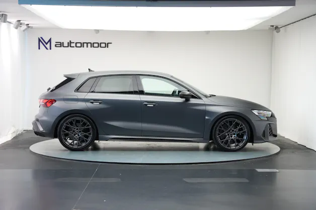 AUDI RS3 Sportback 2.5 TSI quattro S-tronic *Daytonagrau Polarmatt* *KW Gewindefahrwerk* *Carbon*