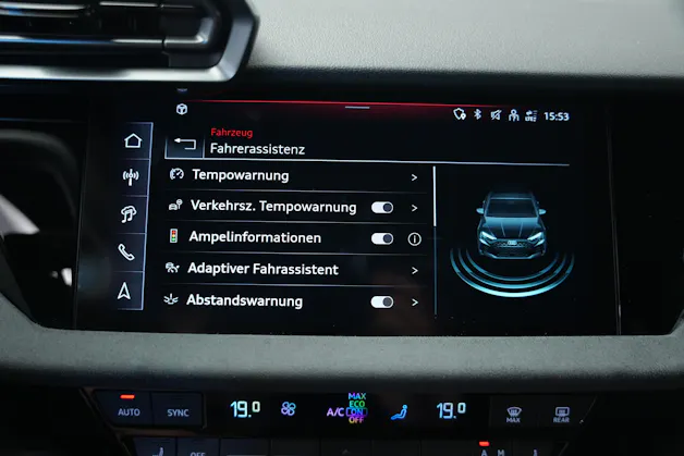 AUDI RS3 Sportback 2.5 TSI quattro S-tronic *Daytonagrau Polarmatt* *KW Gewindefahrwerk* *Carbon*