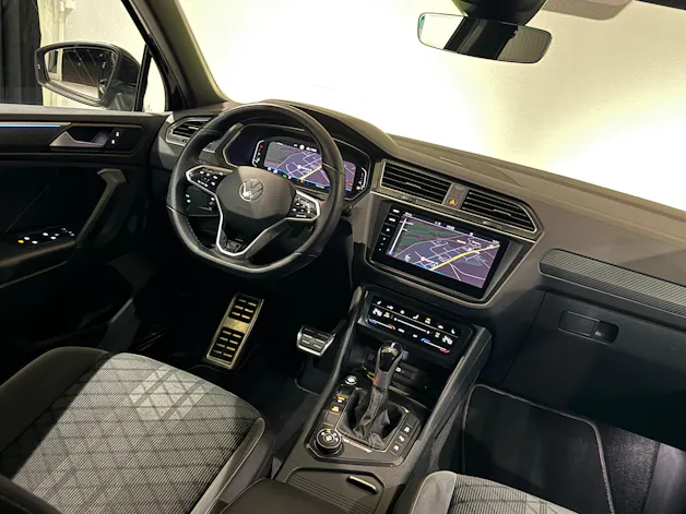 VW Tiguan 2.0TSI R-Line 4Motion DSG | Black Edition | AHK |