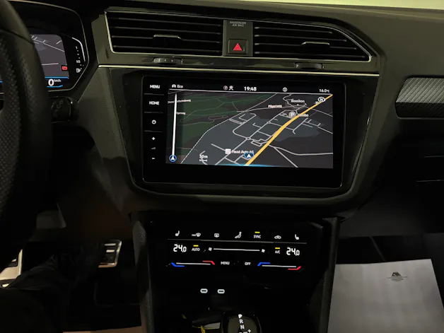 VW Tiguan 2.0TSI R-Line 4Motion DSG | Black Edition | AHK |