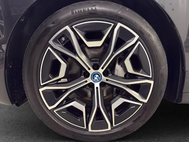 BMW iX xDrive40