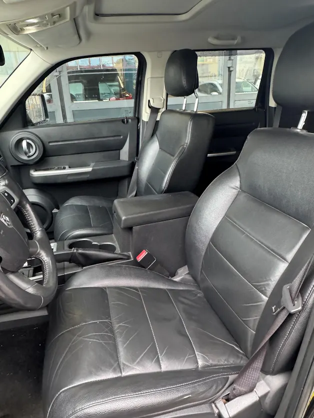 DODGE NITRO