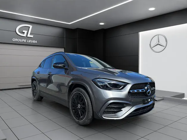 MERCEDES-BENZ GLA 200 Night Star 7G-DCT