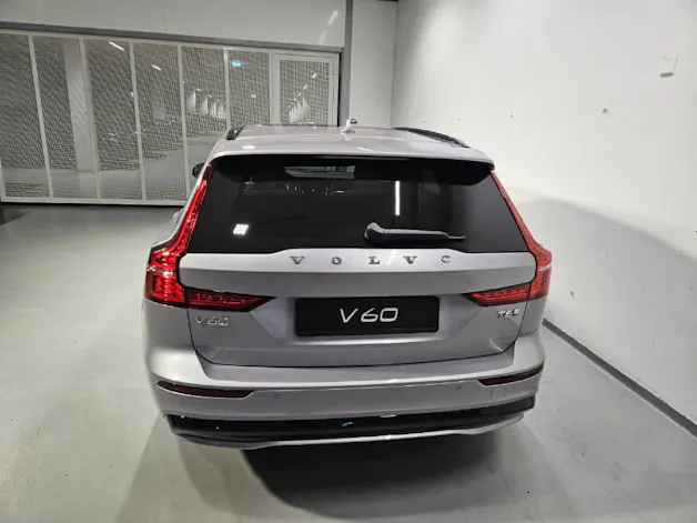 VOLVO V60 2.0 T6 TE Ultra Dark eAWD