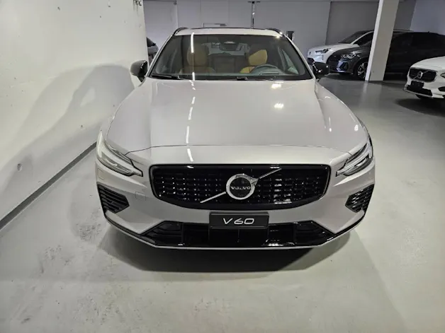 VOLVO V60 2.0 T6 TE Ultra Dark eAWD