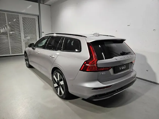 VOLVO V60 2.0 T6 TE Ultra Dark eAWD