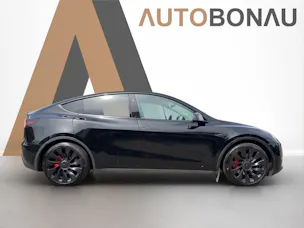 Tesla Model Y Performance D Anhängerkupplung SOH 95.5%