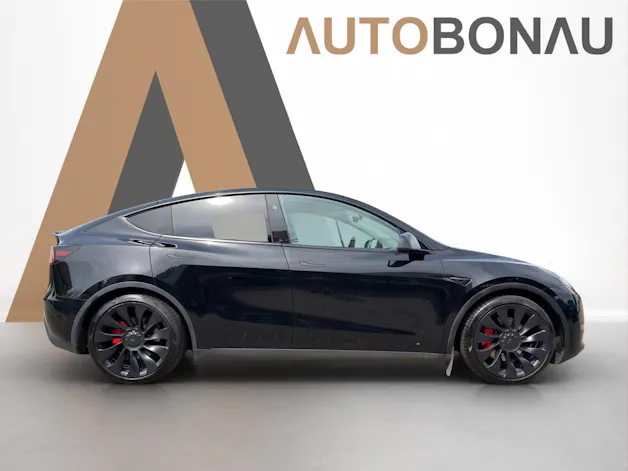 Tesla Model Y Performance D Anhängerkupplung SOH 95.5%