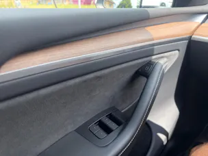 Tesla Model Y Performance D Anhängerkupplung SOH 95.5%