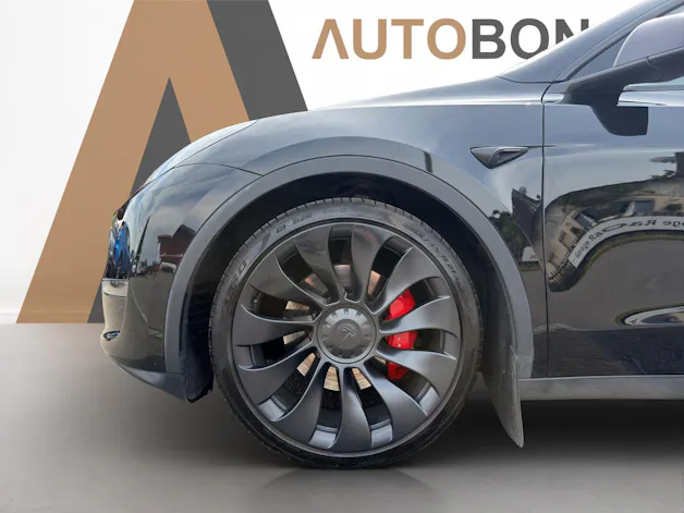 Tesla Model Y Performance D Anhängerkupplung SOH 95.5%