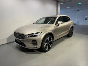VOLVO XC60 2.0 T8 TE Ultra Dark eAWD