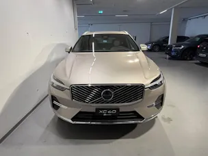 VOLVO XC60 2.0 T8 TE Ultra Dark eAWD
